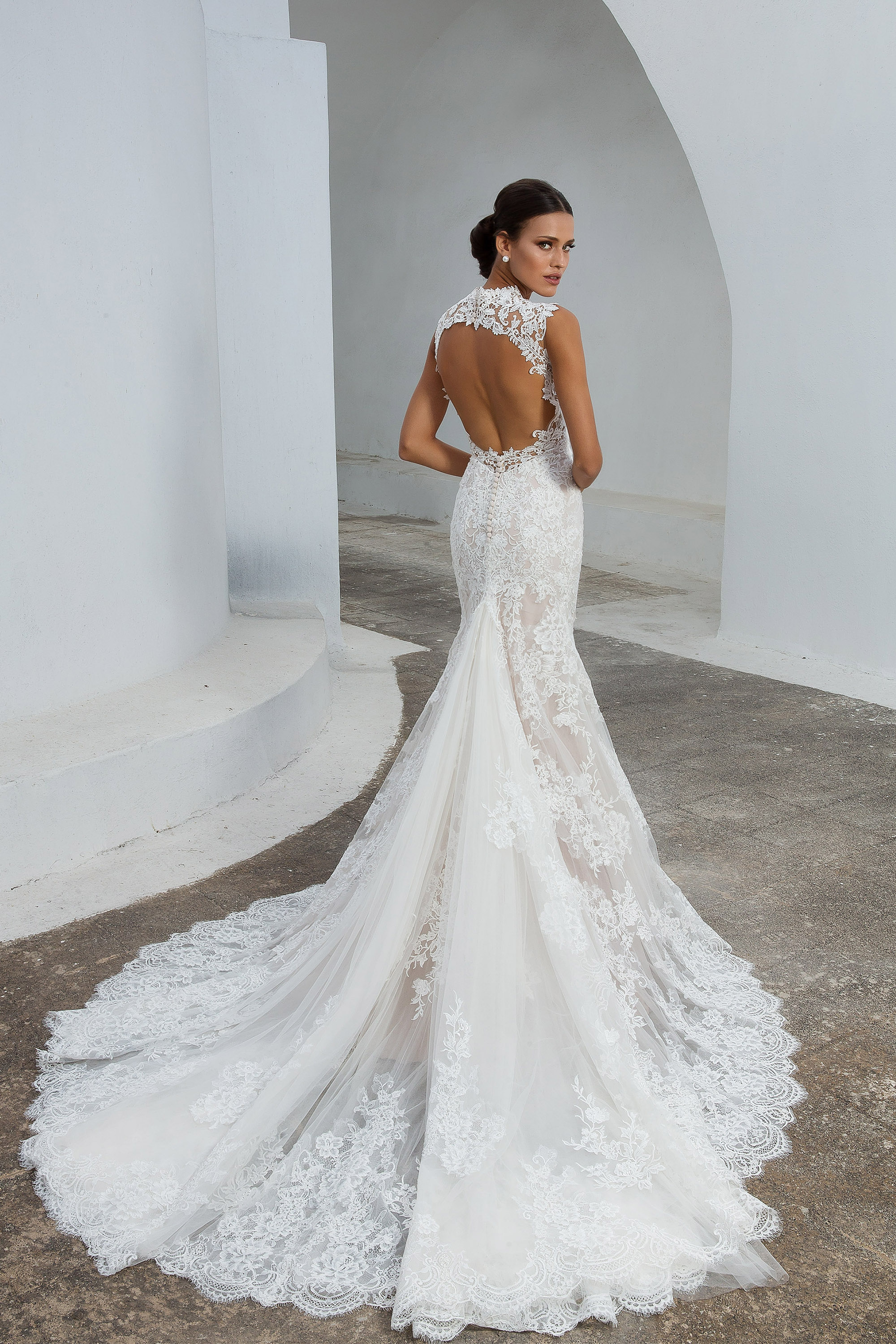 Style 88006D. Credits: Justin Alexander