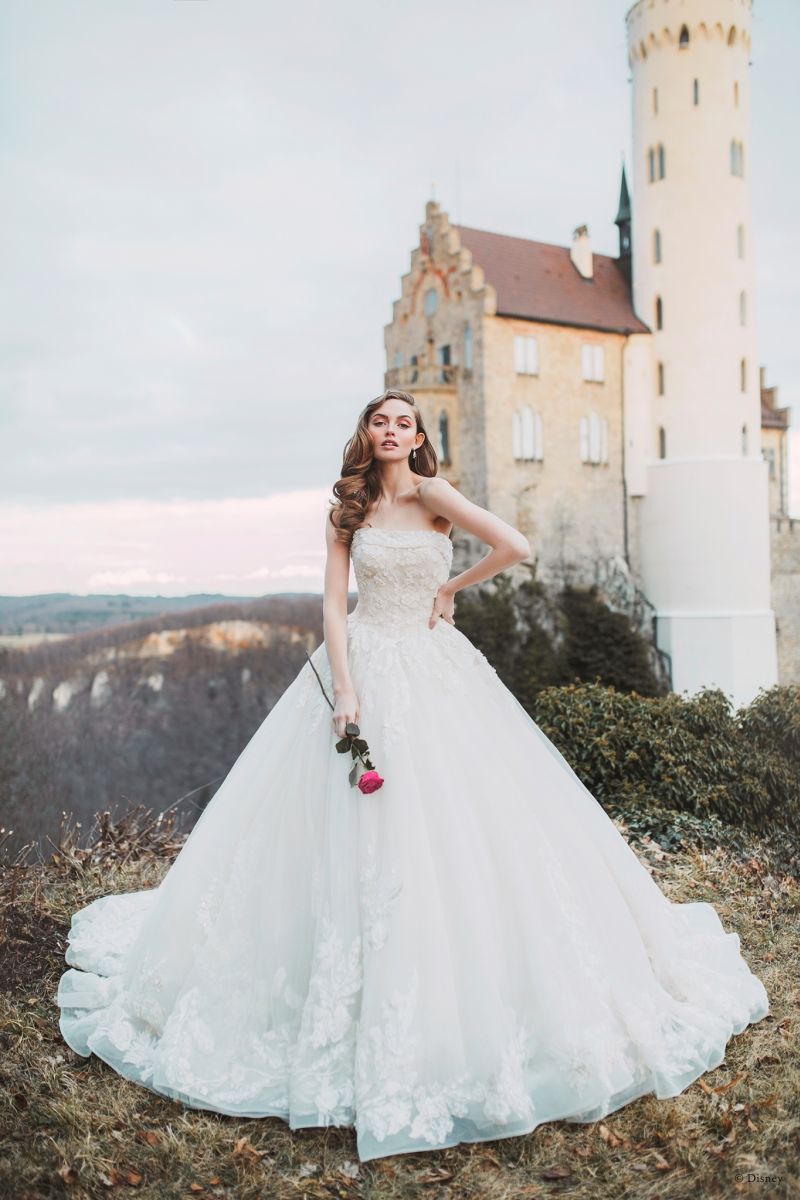 Aurora by Allure Bridals | Style: DP251 (só disponível nas lojas Kleinfeld) | Créditos: Disney