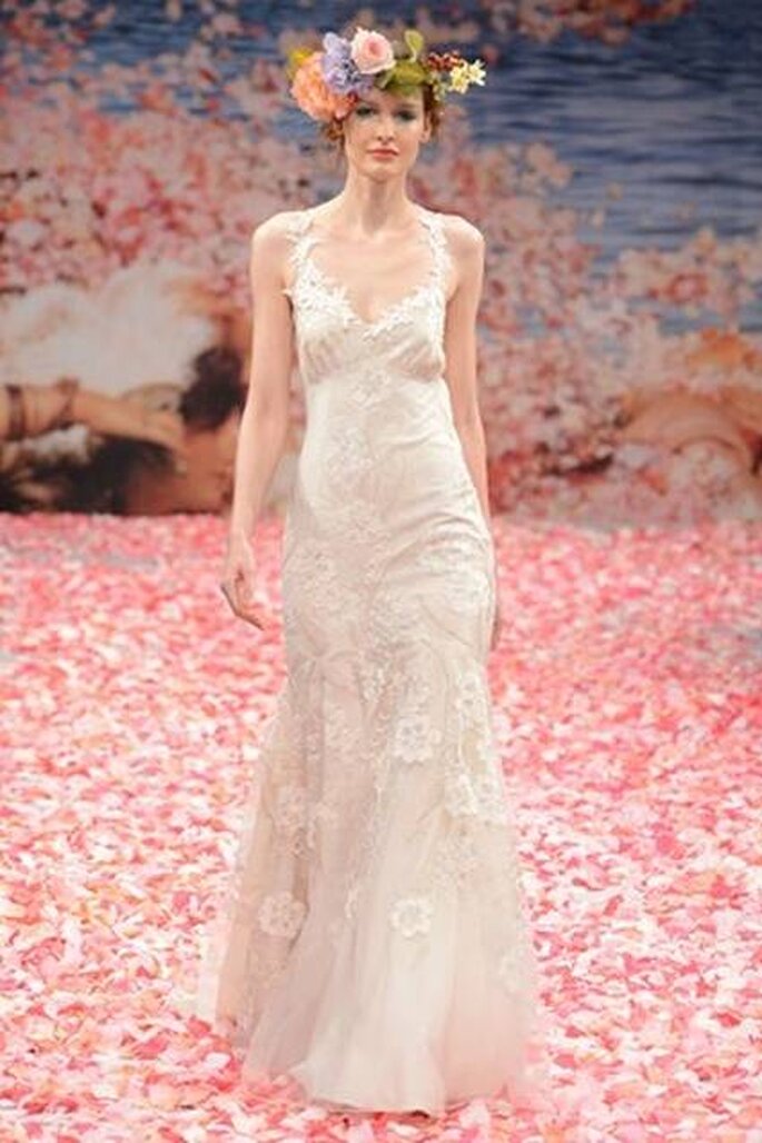 São como fadas num jardim encantado, as noivas by Claire Pettibone. A colecção Outono 2013 traz-nos mais vestidos de noiva delicados e aquele vintage appeal tão característico da estilista.