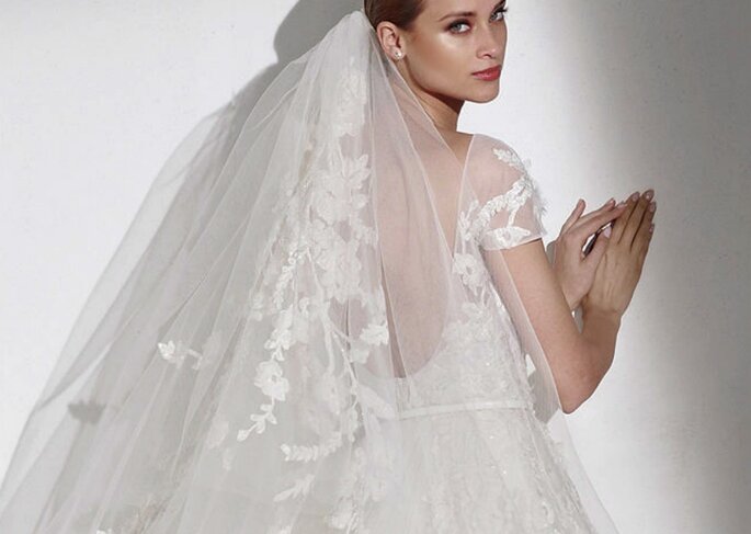 <a href="http://zankyou.9nl.de/nfw4">Peça a sua marcação para provar a nova Colecção Pronovias 2015.</a>
