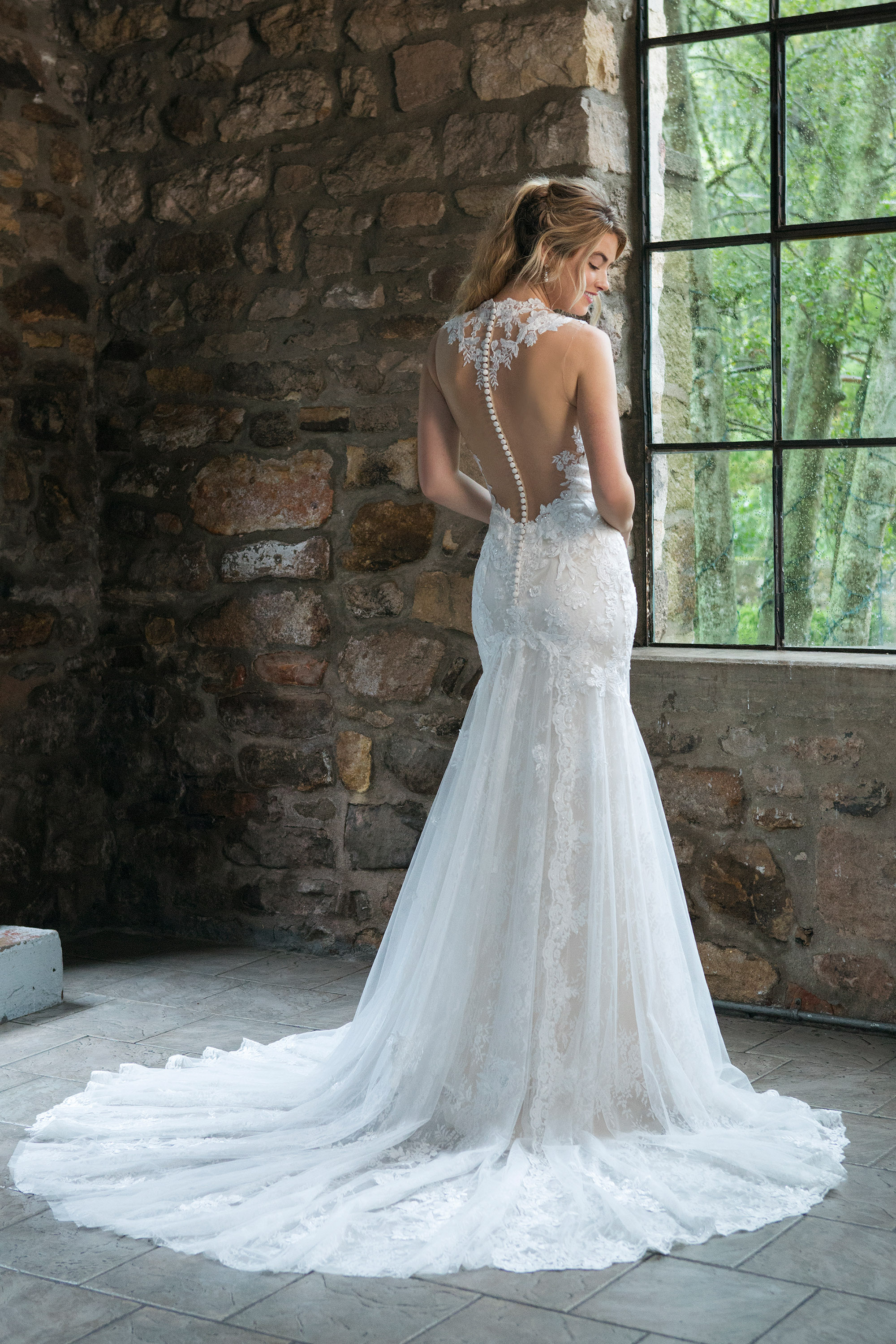 Style 44056. Credits: Justin Alexander Sincerity.