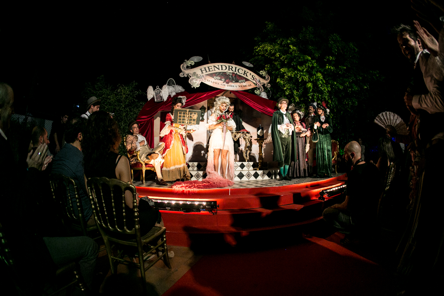 Hendrick’s Unusual Wedding de Lady Rose & Sir Pepino