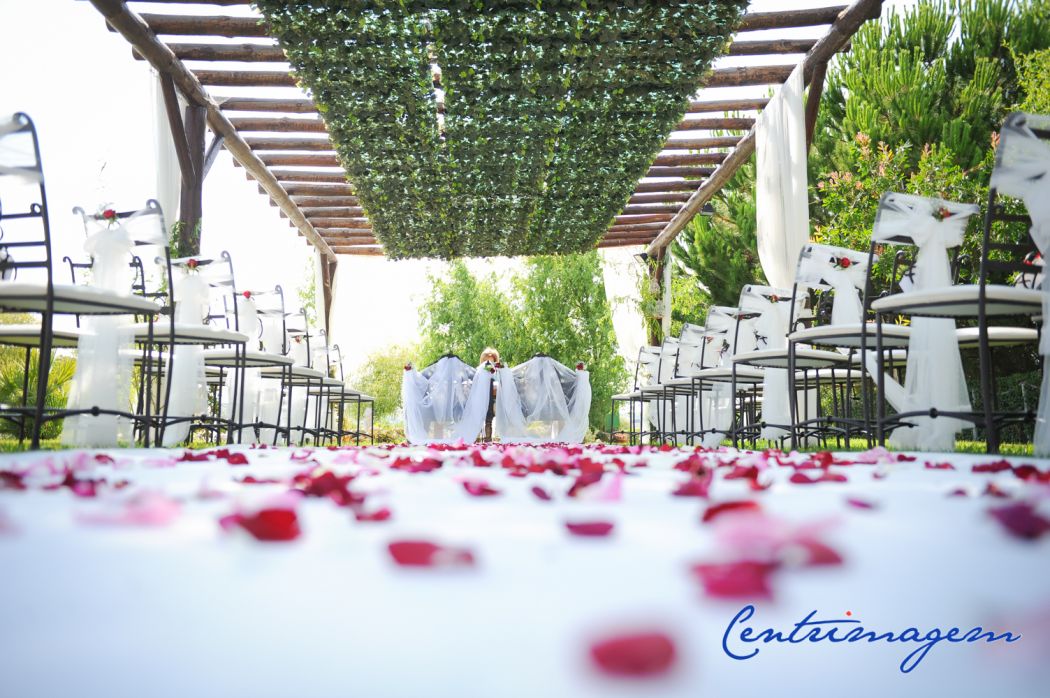 Espaço especiais para celebrar o seu casamento: <a href="https://www.zankyou.pt/f/quinta-do-palhas-2875/card/visit-web"> Quinta Do Palhas </a> - Lisboa: Vila Franca de Xira