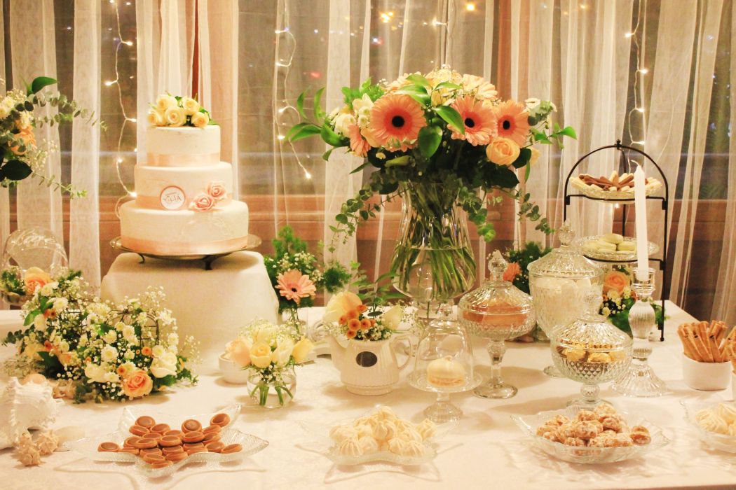 Espaço especiais para celebrar o seu casamento: <a href="https://www.zankyou.pt/f/kailua-fonte-da-telha-533372/card/visit-web"> Kailua – Fonte da Telha</a> - Setúbal: Almada