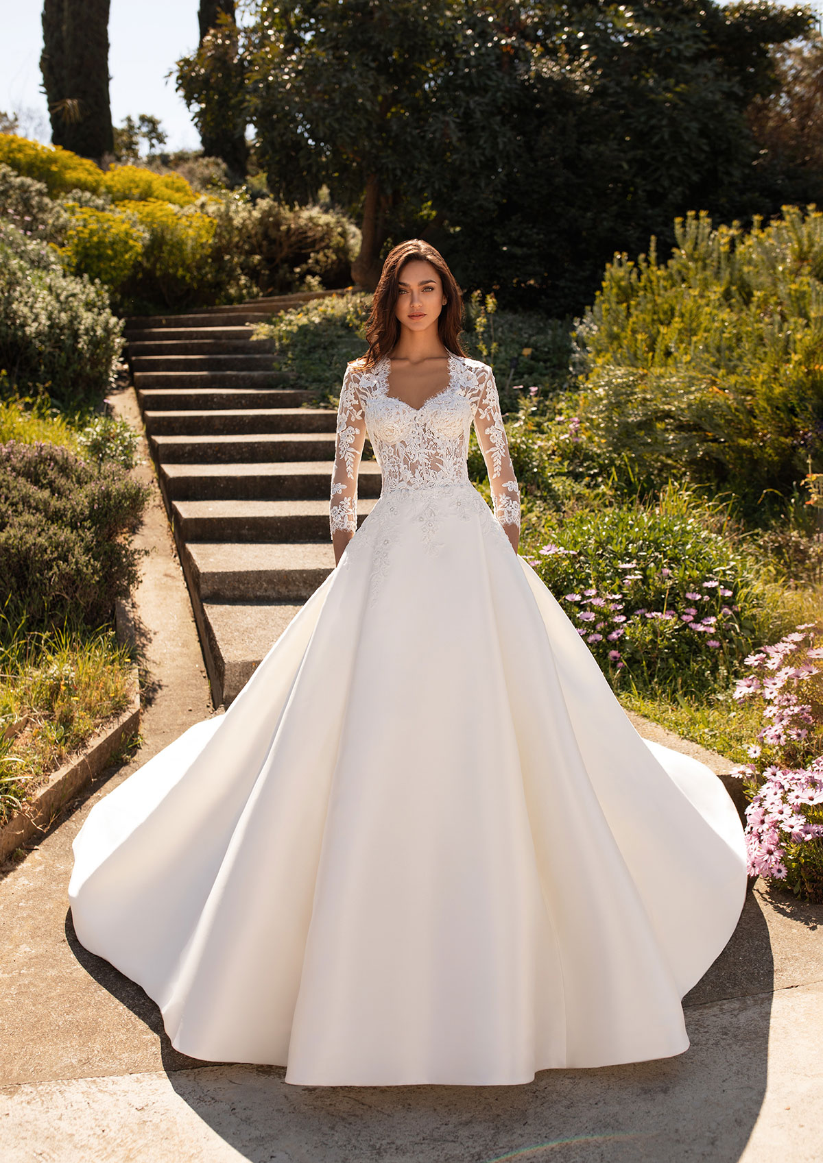 Phoenicia, Pronovias 2020