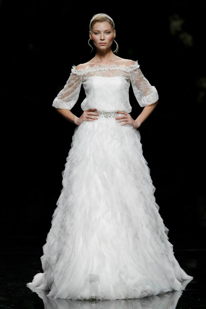 <a href="http://zankyou.9nl.de/nfw4">Peça a sua marcação para provar a nova Colecção Pronovias 2015.</a>