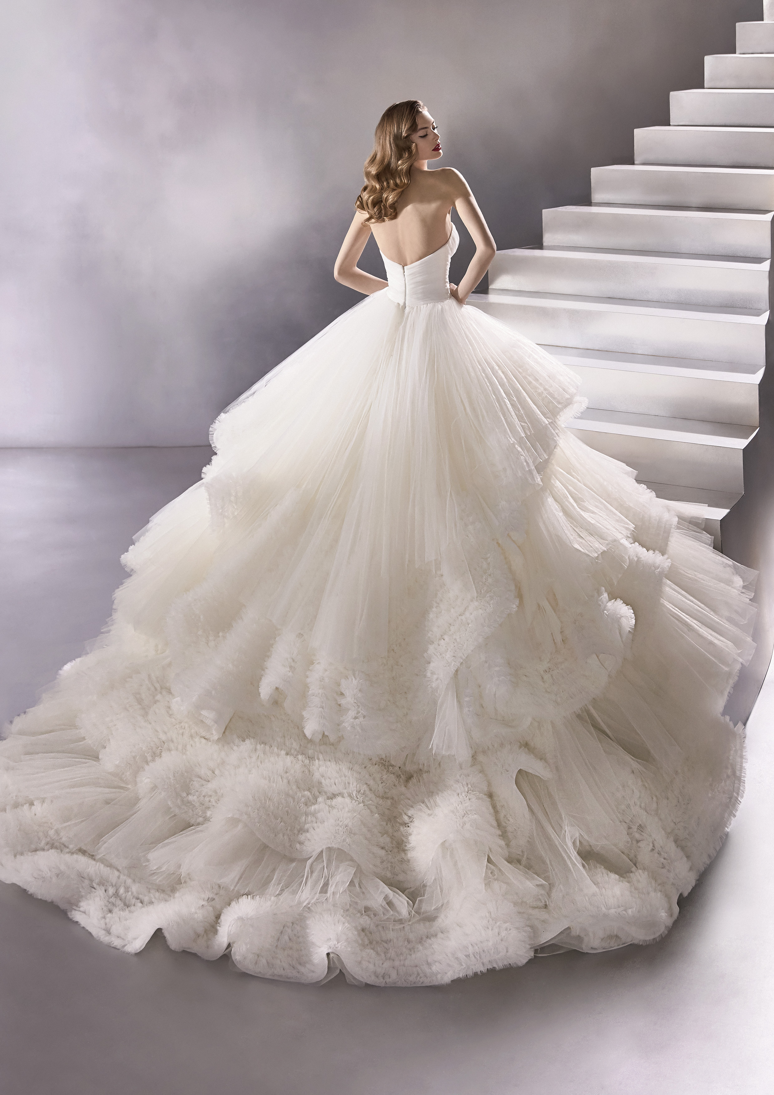 Earthrise, Atelier Pronovias 2020