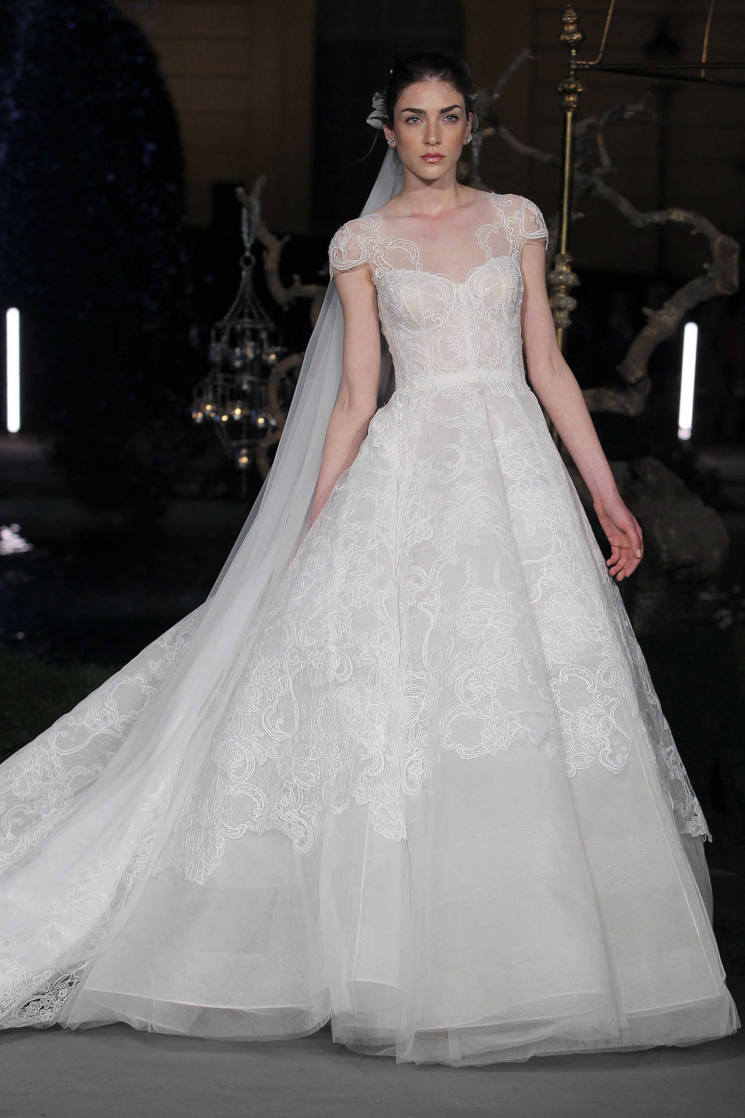 Marchesa. Credits: Valmont Barcelona Bridal Fashion Week