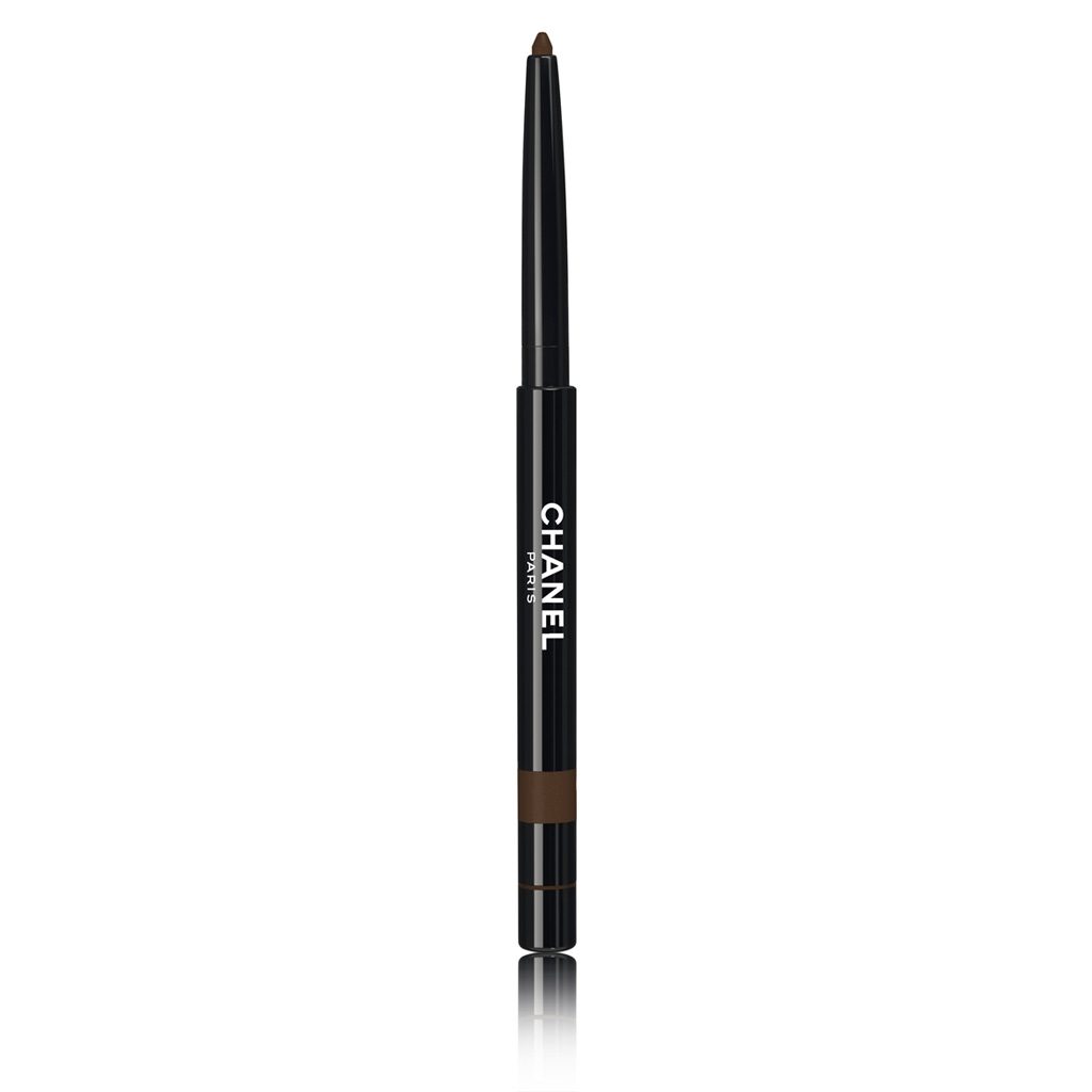 Lápis para contorno dos olhos de longa duração.<p>Stylo Yeux Waterproof de Chanel