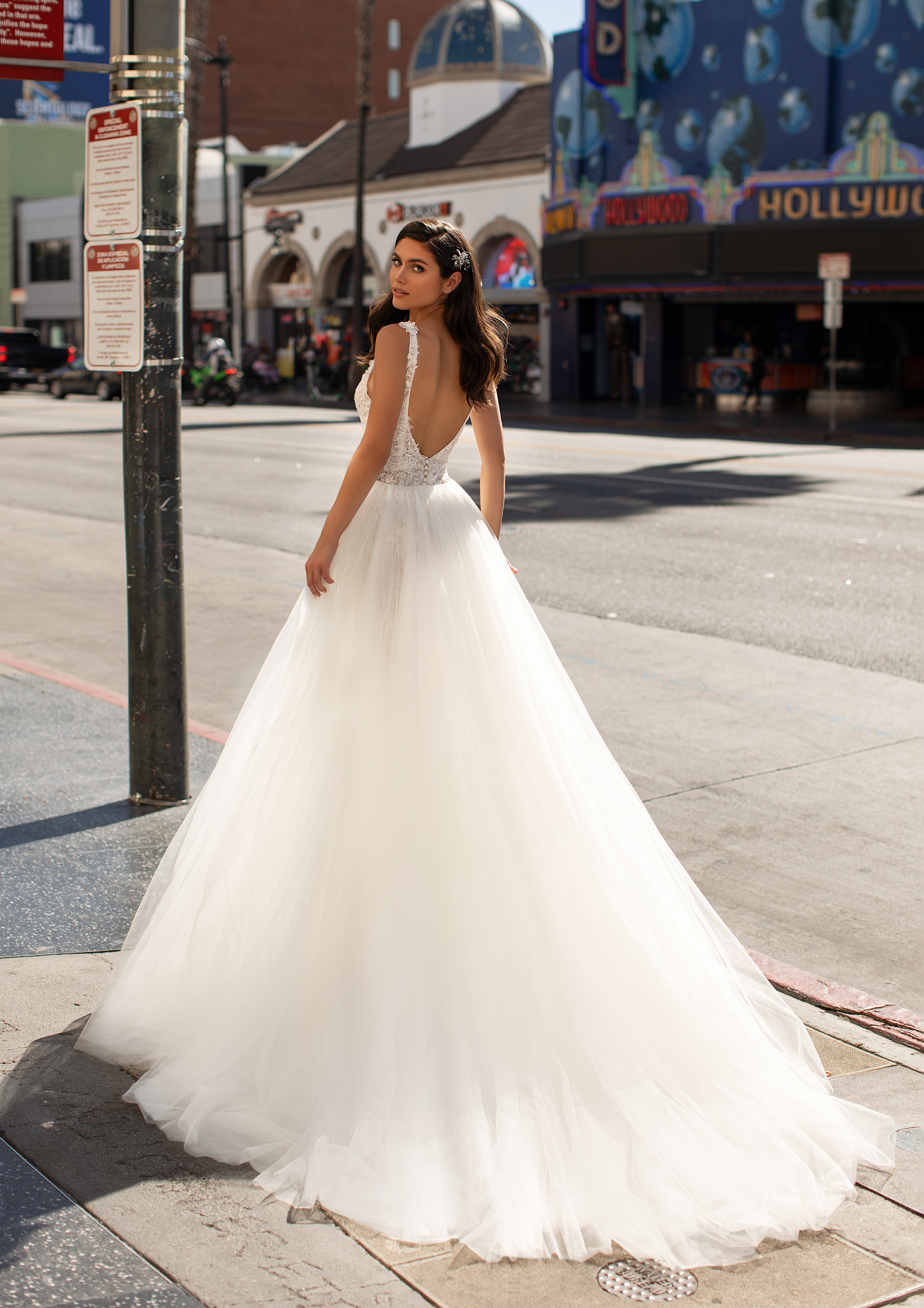 Vestido de noiva modelo Mansfield da coleção Pronovias 2021 Cruise Collection