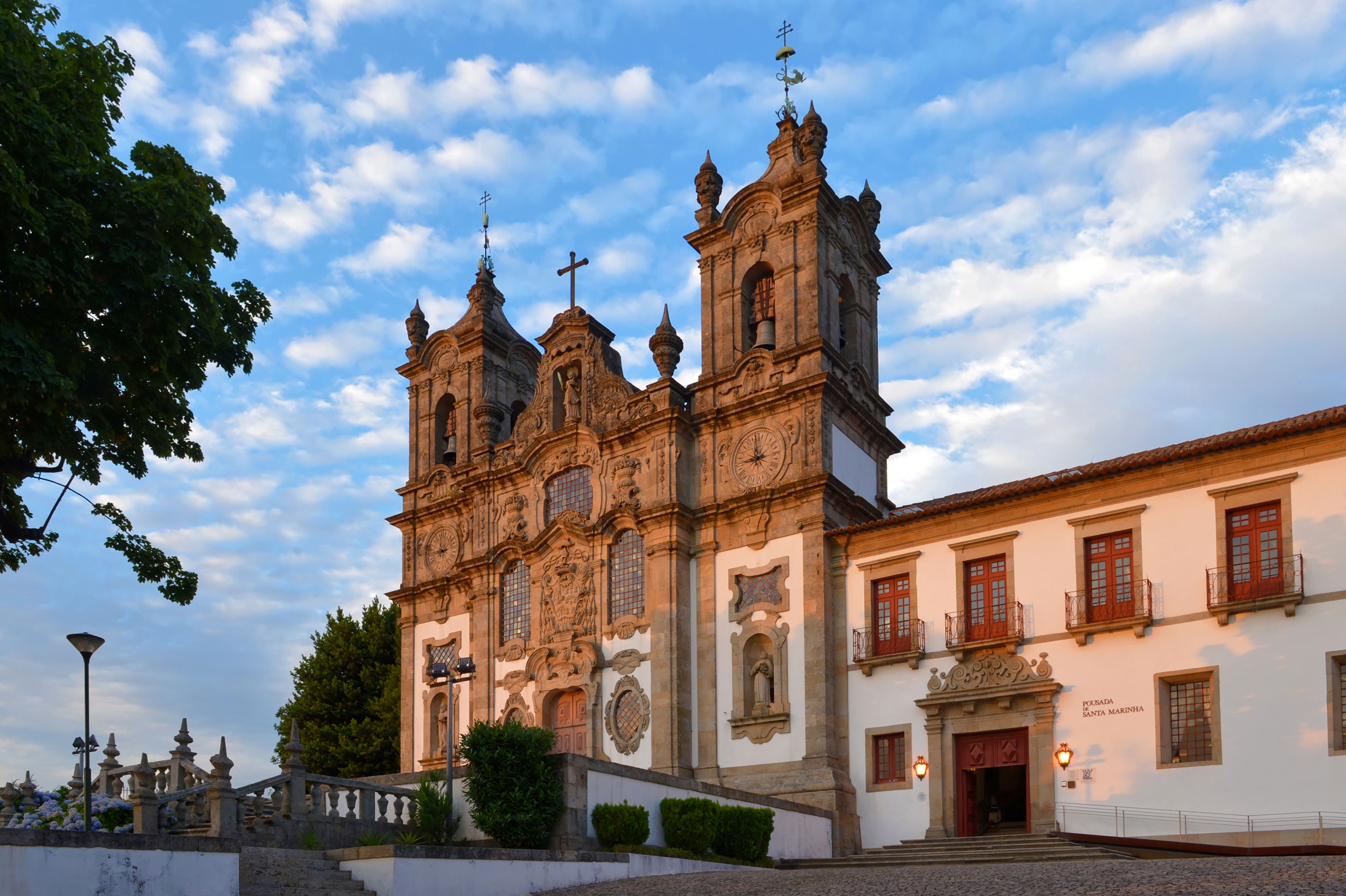 Pousada Mosteiro de Guimarães - Small Luxury Hotel