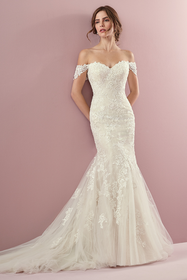 <a href="https://www.maggiesottero.com/rebecca-ingram/amber/11575" target="_blank">Rebecca Ingram</a>