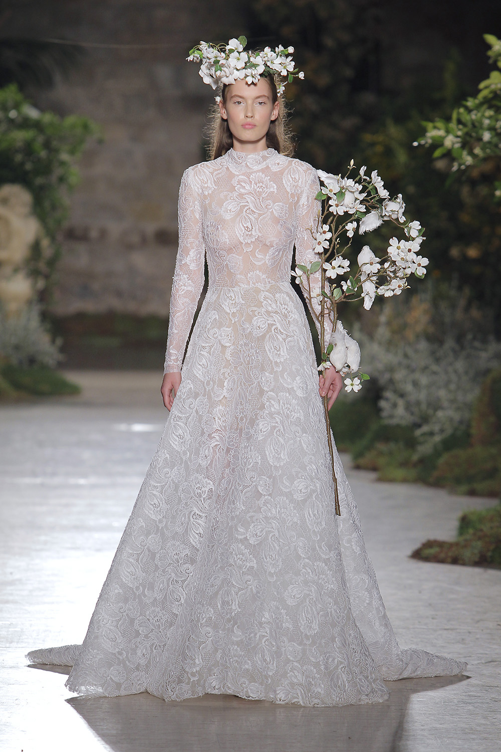 Reem Acra. Créditos: Barcelona Bridal Fashion Week