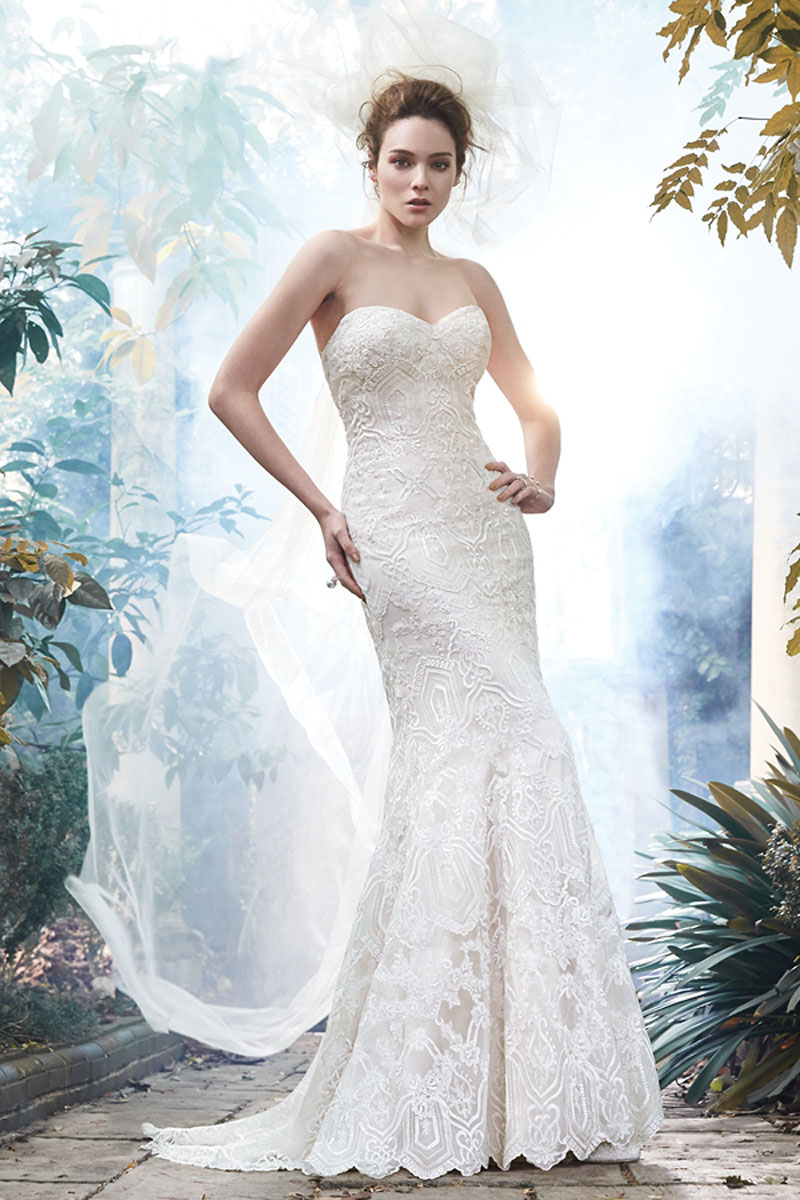 <a href="http://www.maggiesottero.com/dress.aspx?style=5MT670" target="_blank">Maggie Sottero</a>