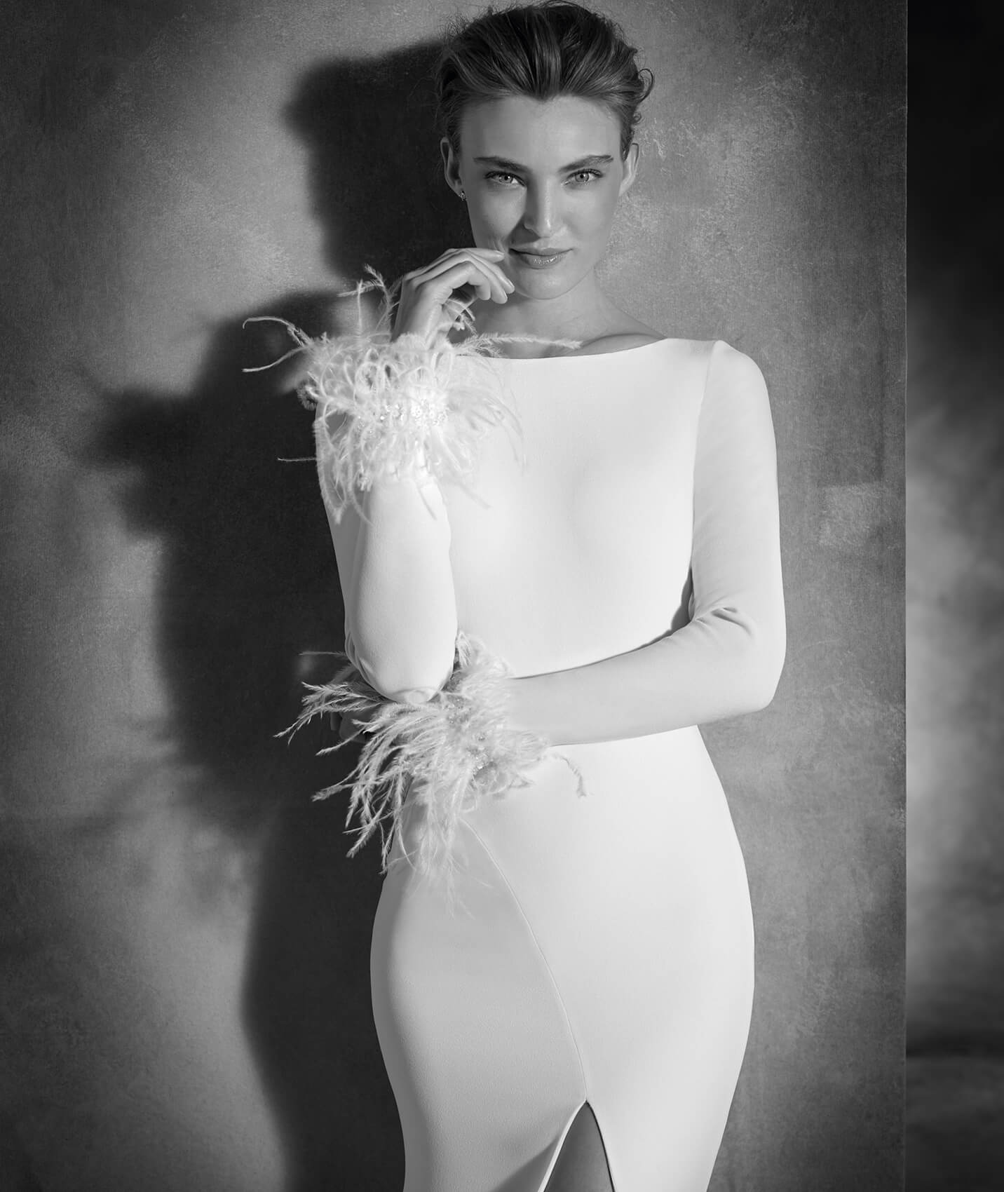 Foto: Pronovias
<a href="http://zankyou.9nl.de/n3ig" target="_blank"> Faça a sua marcação para experimentar o seu vetsido favorito! </a>