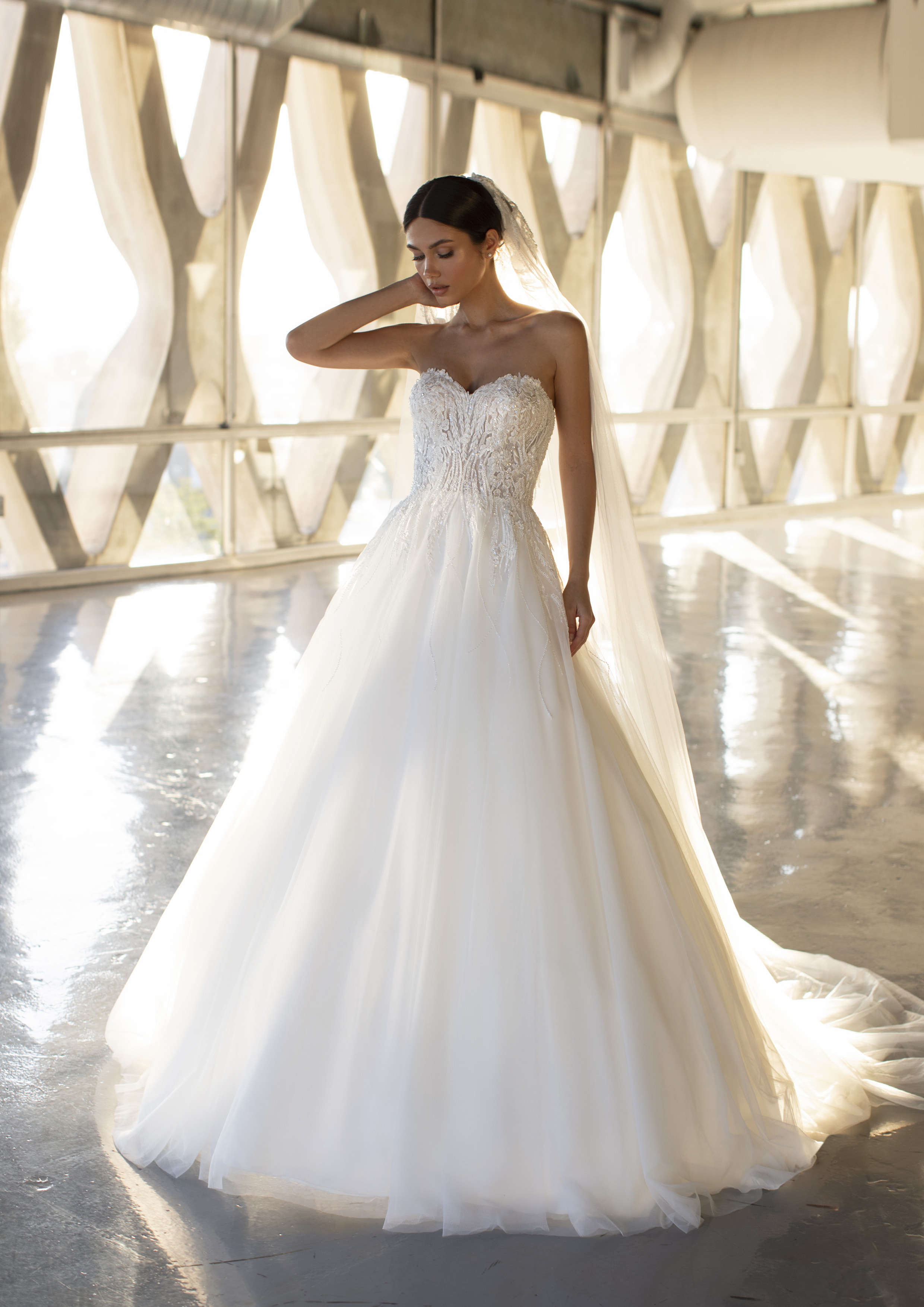 Vestido de noiva modelo Parrish da coleção Pronovias 2021 Cruise Collection