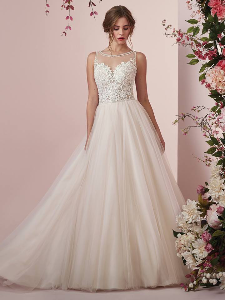 Vestidos & Tiaras