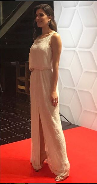 Foto via Instagram de Ana Patrícia de Carvalho | Vestido: Gio Rodrigues | Jóias: Swarovski