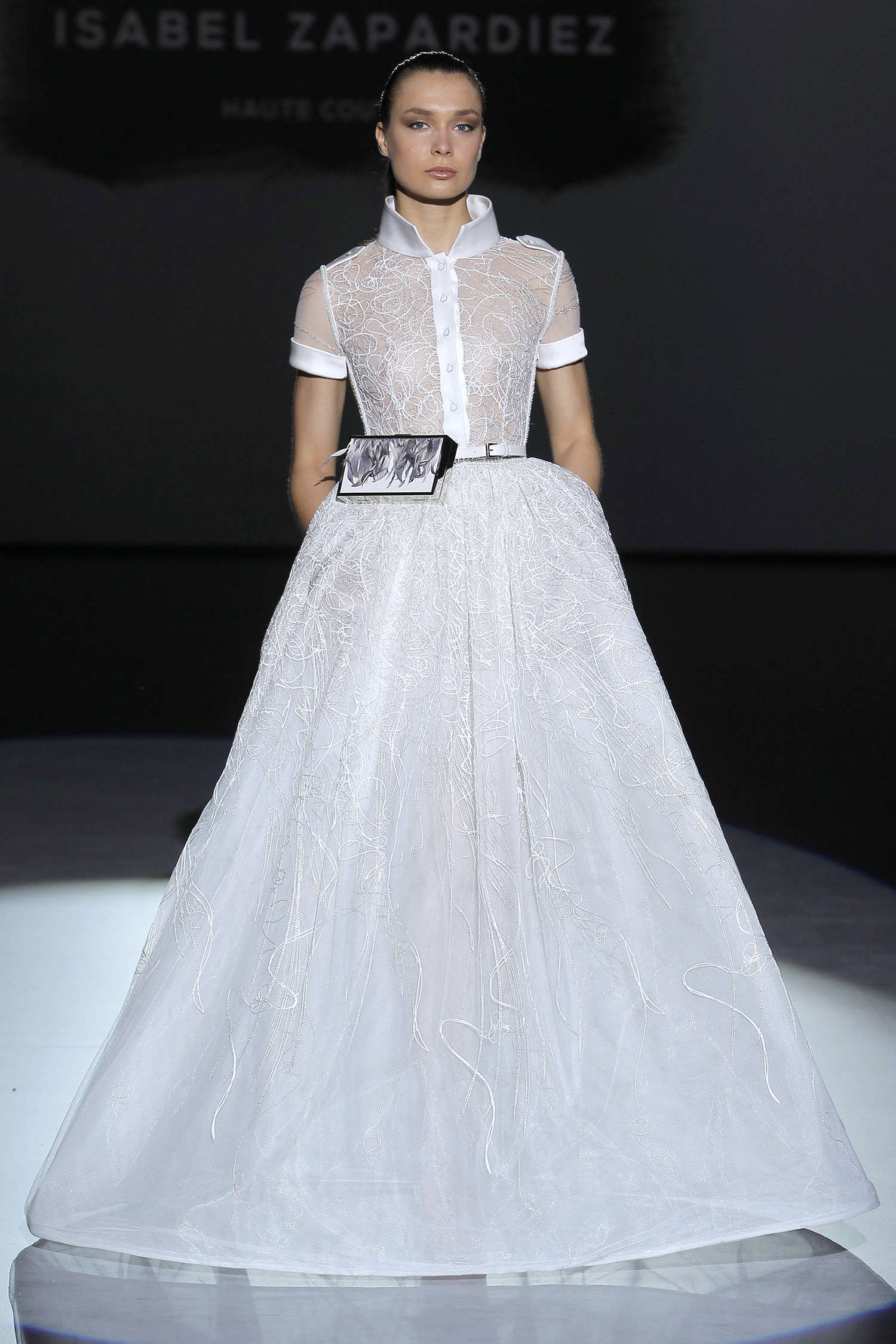 Isabel Zapardiez. Credits: Barcelona Bridal Fashion Week