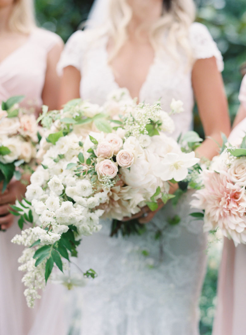 Corona de flores para novia.