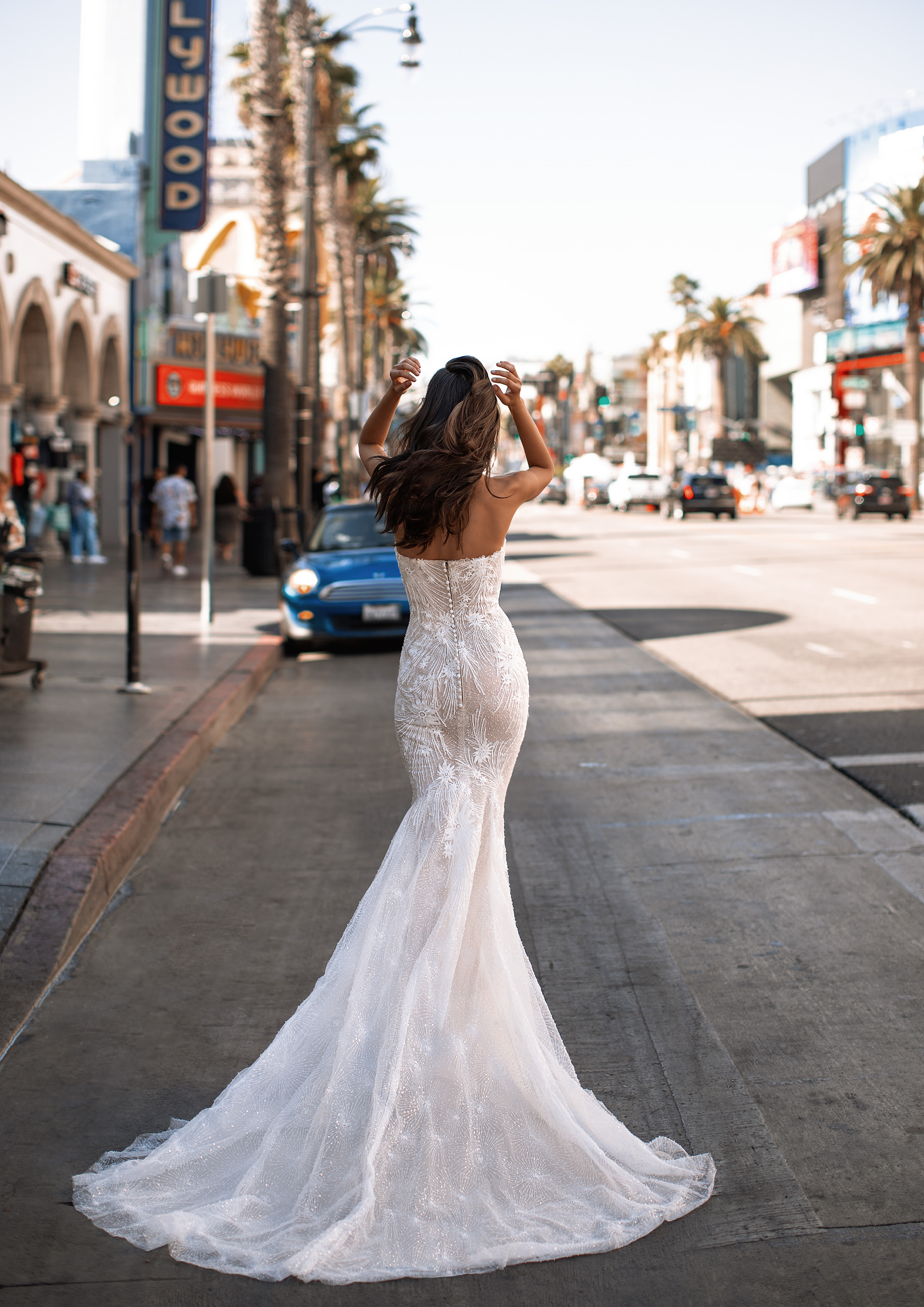 Vestido de noiva modelo Lansbury da coleção Pronovias 2021 Cruise Collection