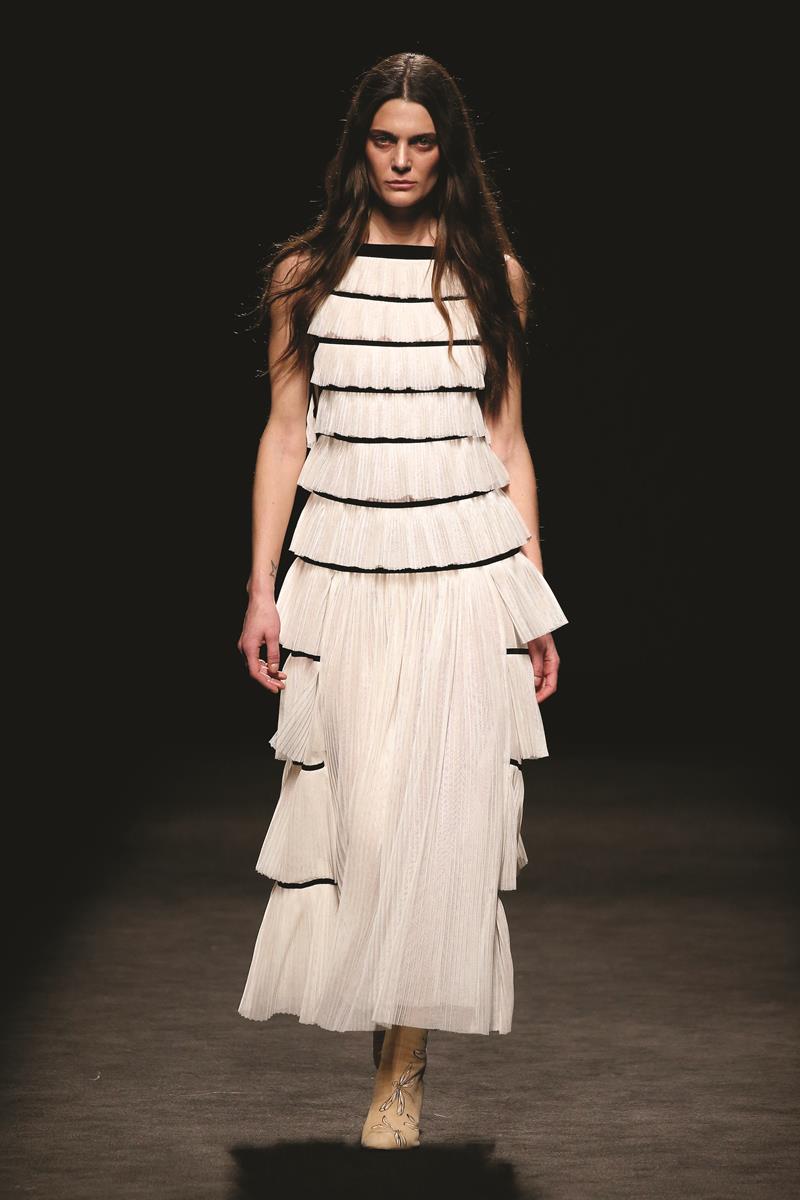 Teresa Helbig | Credits: Mercedes-Benz Madrid Fashion Week