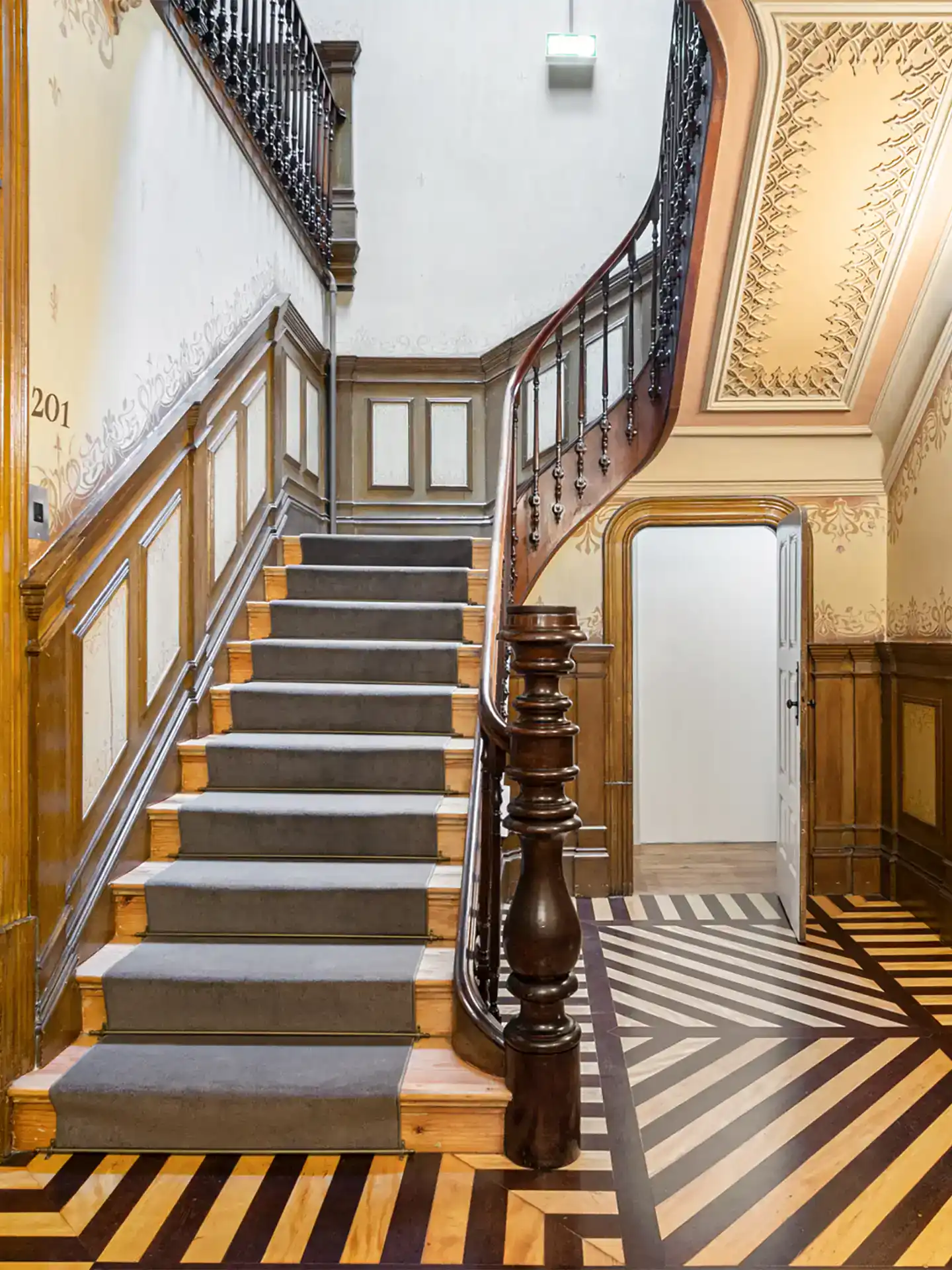 Marquês Garden House by Olivia