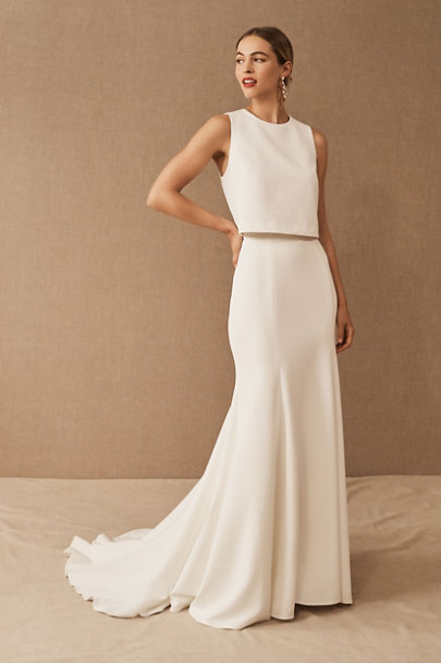 Créditos: BHLDN, Jenny Yoo Ahna Top &amp; Oda Skirt