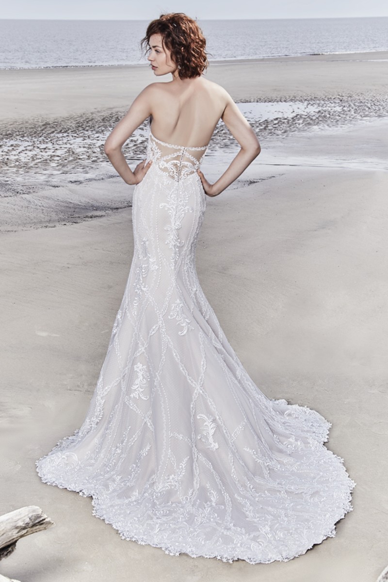<a href="https://www.maggiesottero.com/sottero-and-midgley/kingsley/11546">Maggie Sottero</a>