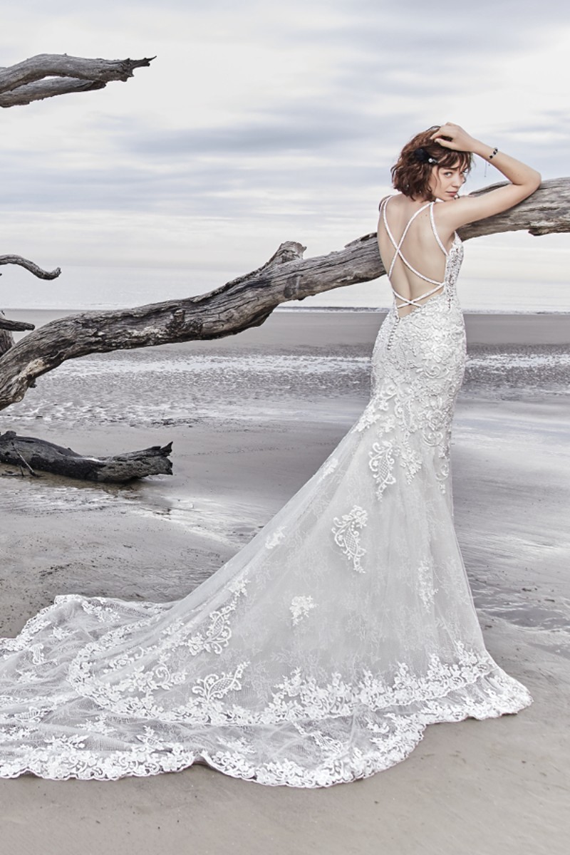 <a href="https://www.maggiesottero.com/sottero-and-midgley/sullivan-rose/11570">Maggie Sottero</a>