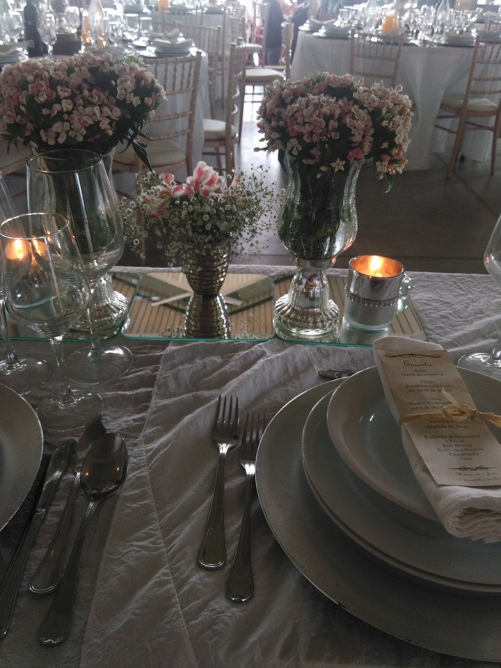 Mena Cherrie Brigth Parties