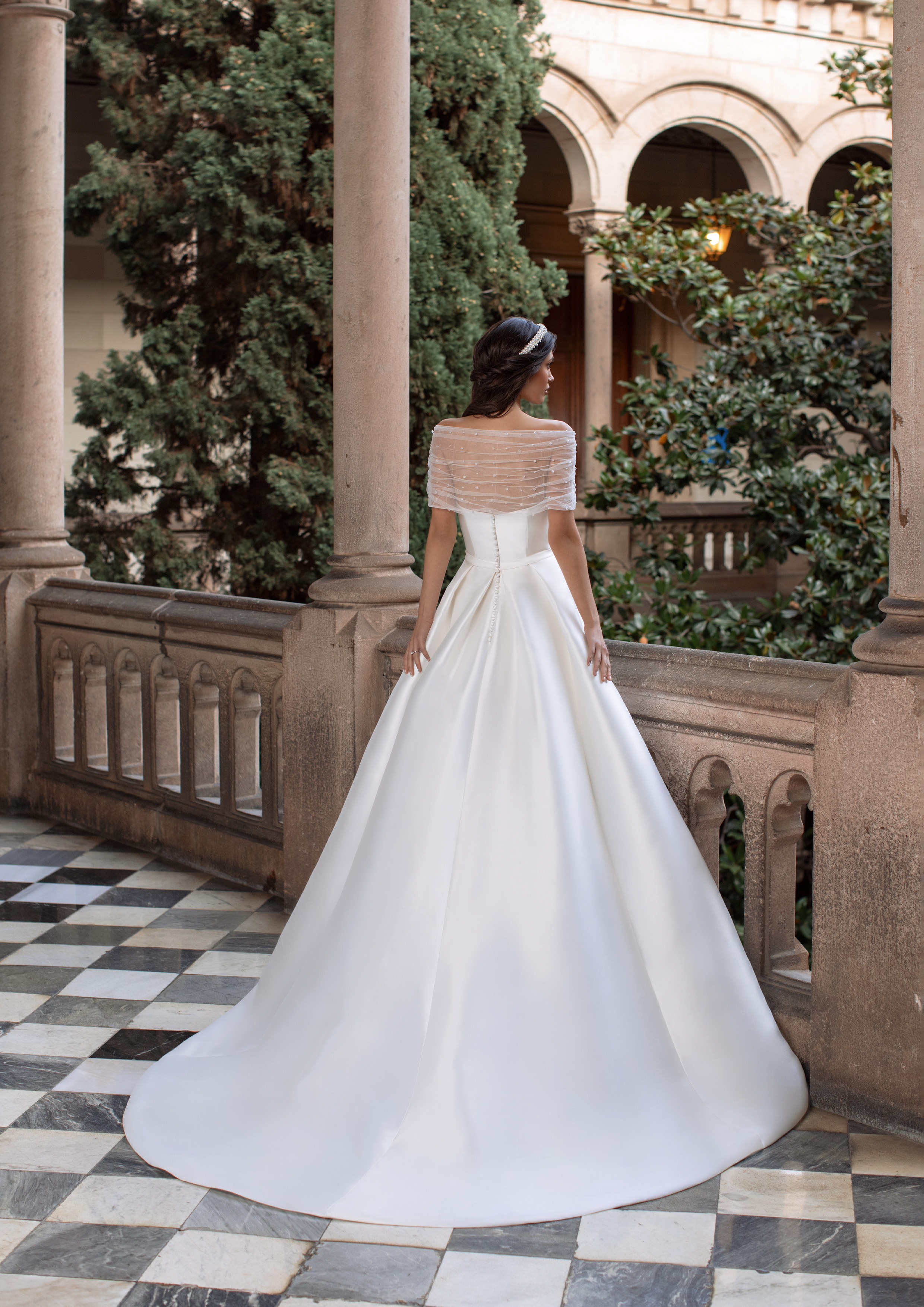 Vestido de noiva modelo Curtis da coleção Pronovias 2021 Cruise Collection