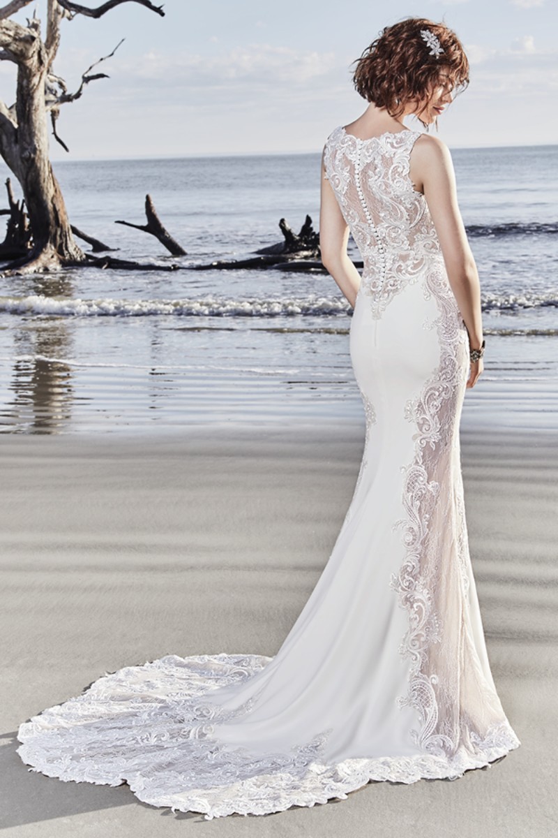 <a href="https://www.maggiesottero.com/sottero-and-midgley/bradford-rose/11522">Maggie Sottero</a>