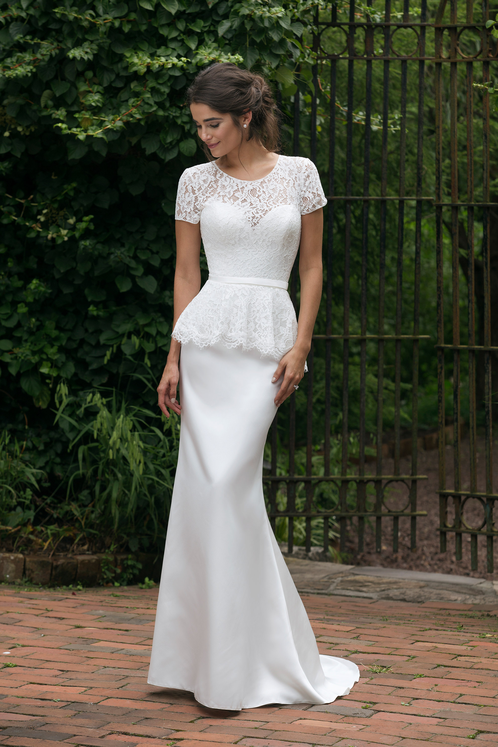 Style 44040. Credits: Justin Alexander Sincerity.