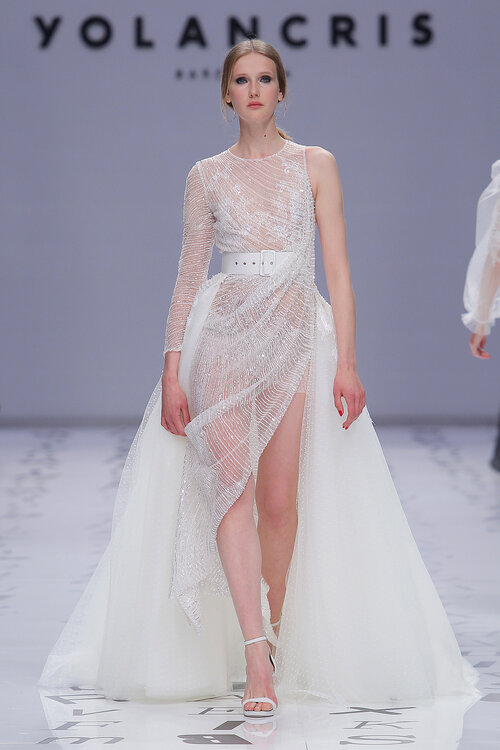 YolanCris. Credits: Barcelona Bridal Fashion Week