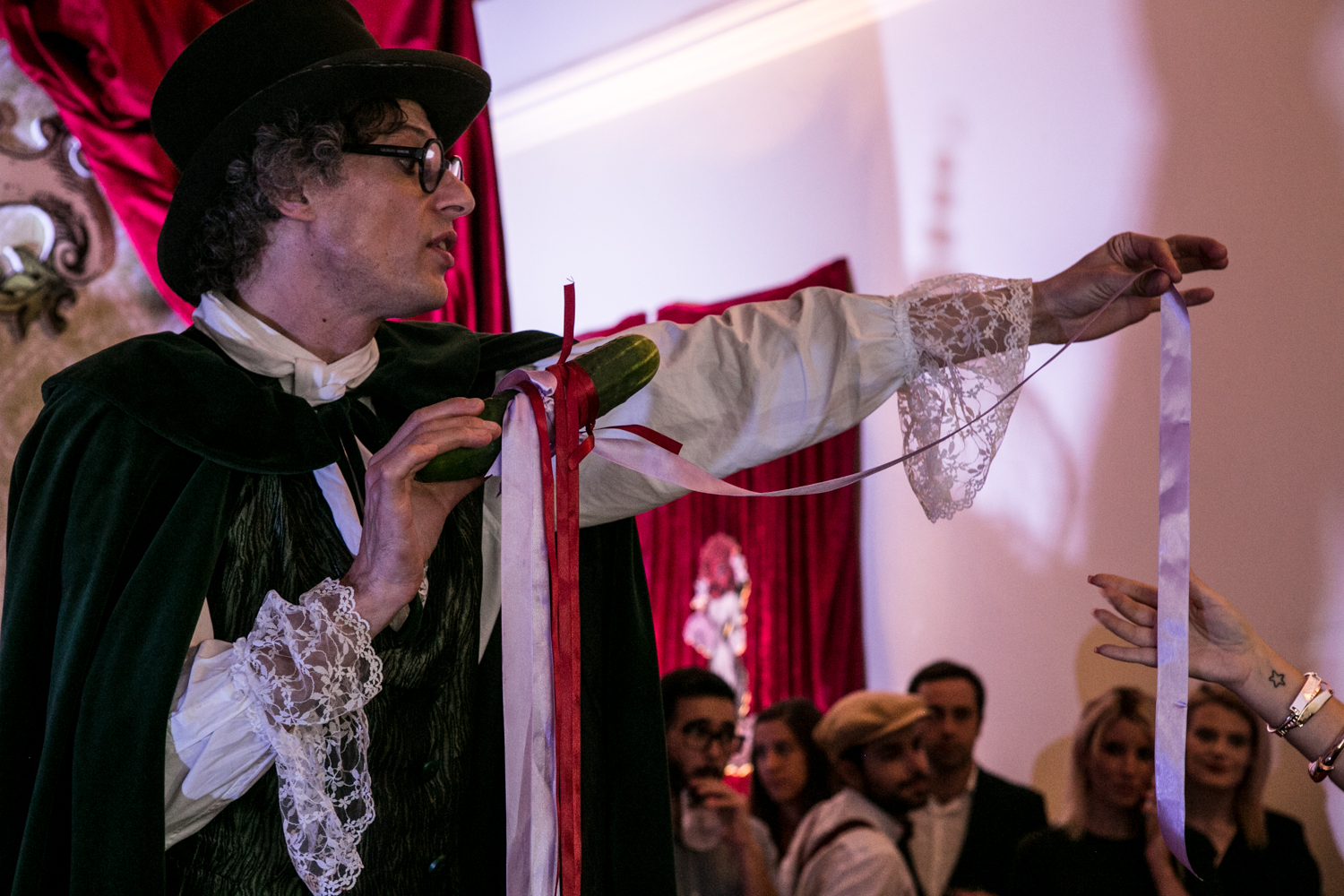 Hendrick’s Unusual Wedding de Lady Rose & Sir Pepino