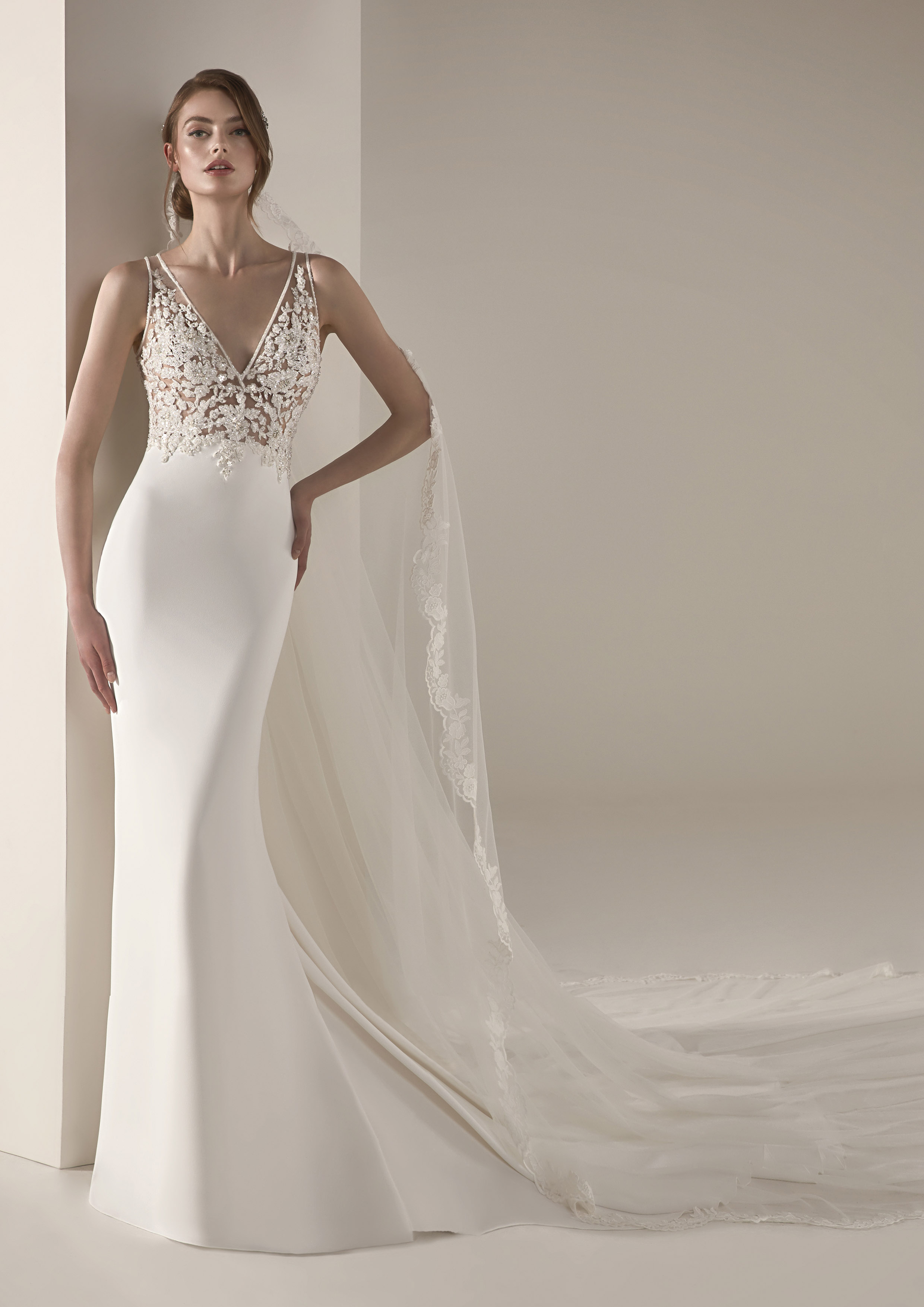 Yari, Pronovias Privee 2020