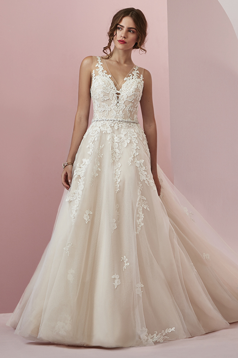 <a href="https://www.maggiesottero.com/rebecca-ingram/camille/11582" target="_blank">Rebecca Ingram</a>