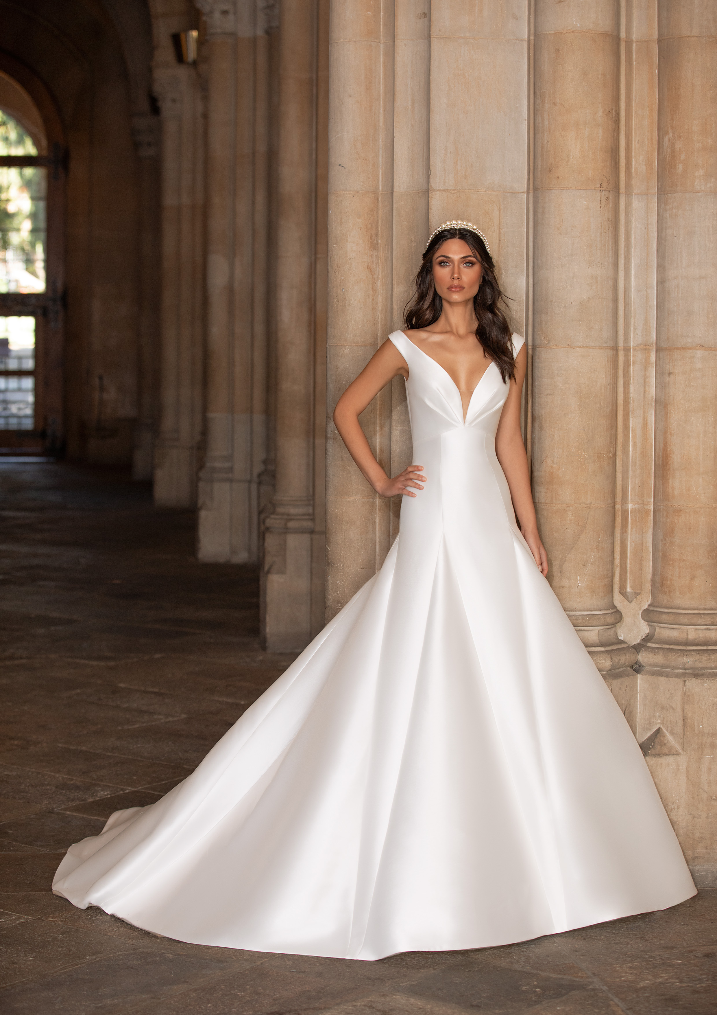 Vestido de noiva modelo Dahl da coleção Pronovias 2021 Cruise Collection