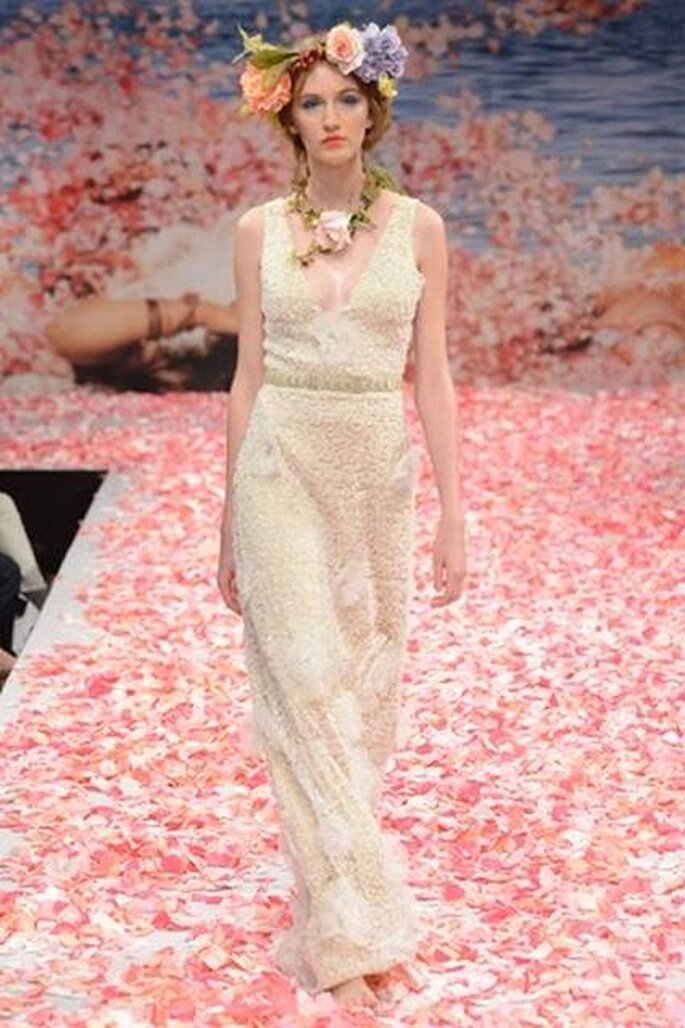 São como fadas num jardim encantado, as noivas by Claire Pettibone. A colecção Outono 2013 traz-nos mais vestidos de noiva delicados e aquele vintage appeal tão característico da estilista.