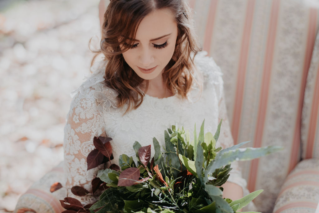 Planeamento, Decoração, arte floral e Catering: Humor ao Lume | Fotografia: Meraki Studio | Vestido: Paula Rola | Maquilhagem e cabelos - Blushtalk