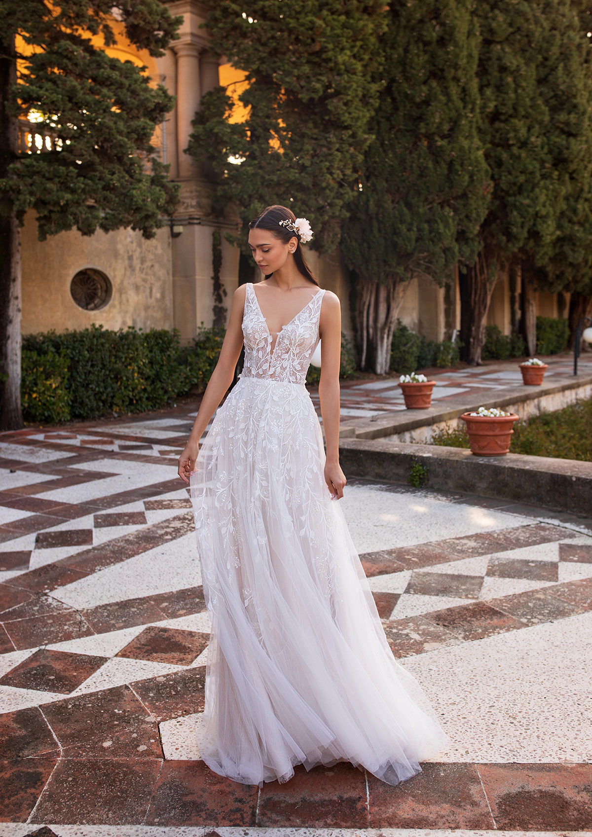 Elara, Pronovias 2020