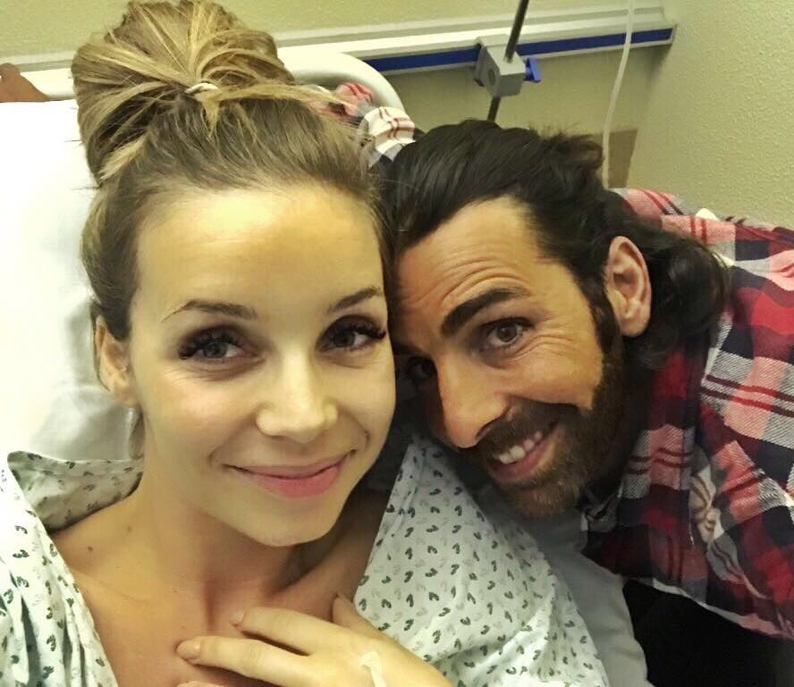 As filhas de Luciana Abreu e Daniel Sousa nasceram prematuramente a 23 de dezembro. Amoor Viktória e Valentine Viktória ainda se encontram internadas. Foto Instagram Luciana Abreu