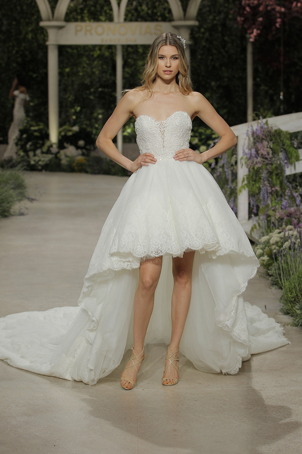 Pronovias. Créditos: Barcelona Bridal Fashion Week