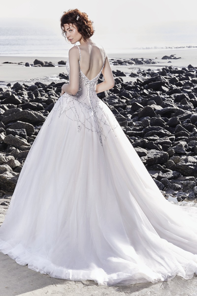 <a href="https://www.maggiesottero.com/sottero-and-midgley/boston/11519">Maggie Sottero</a>