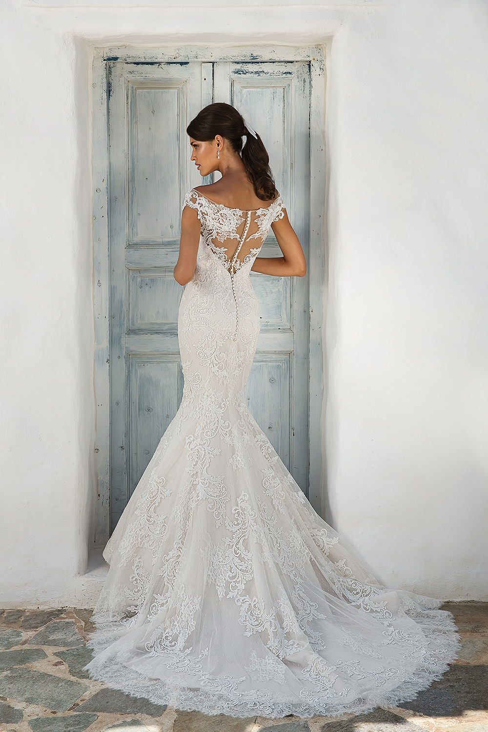 Style 8954. Credits: Justin Alexander