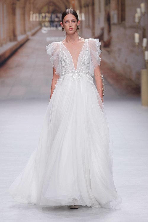 Inmaculada Garcia. Credits: Valmont Barcelona Bridal Fashion Week