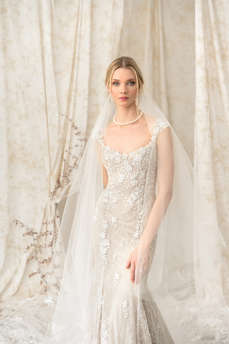 Style 9893. Créditos: Justin Alexander Signature