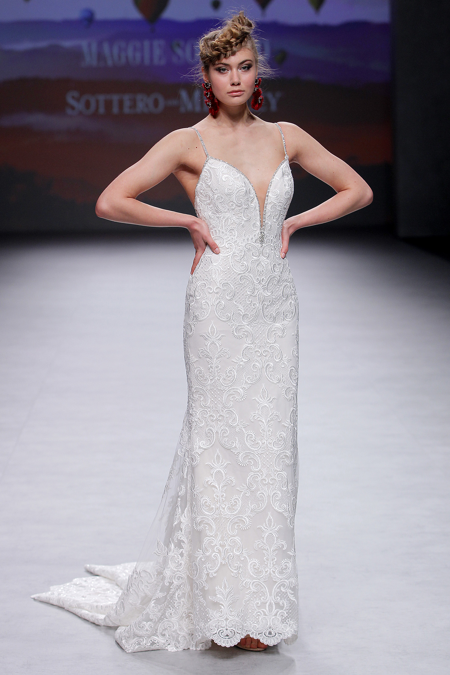 Maggie Sottero. Credits: Valmont Barcelona Bridal Fashion Week