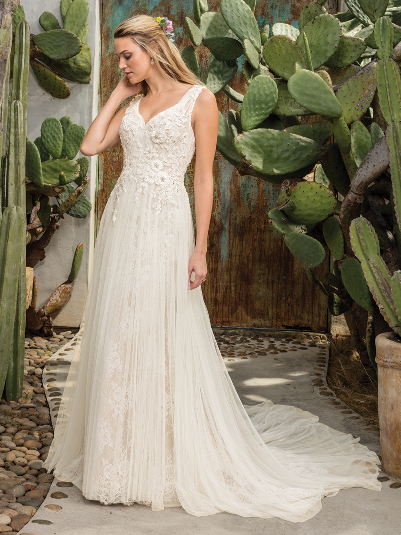 Style 2301 Sierra. Credits: Casablanca Bridal